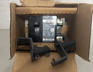 Eaton BW2175 175A 2 Pole 120/240V Main Circuit Breaker-No Instructions/Hardware - Picture 1 of 3