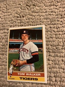 #186 Tom Walker 1976 Topps  Baseball Card Cb7 detroit tigers 