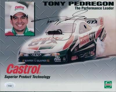 Foto promocional firmada por el conductor de Tony Pedregon NHRA 8x10 autenticada por JSA Foto 1 de 2