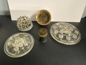 5 ranas flores vintage con patas de vidrio transparente de 16 y 11 agujeros, 2 púas de latón y 1 metal - Imagen 1 de 15