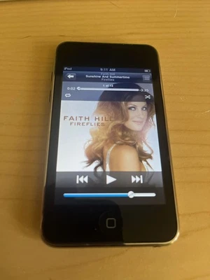 Apple iPod Touch 2nd Generation 16GB MP3 (1008 songs) MB531LL Good Battery - Image 1 of 4