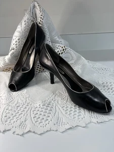 Bandolino Women's Shoes Rainaa Peep Toe Pumps Black Leather Man Made Sz 9.5 M - Picture 1 of 9
