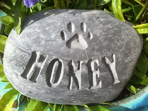 Hand carved, Personalised Pet Memorial stone for dog cat grave marker chinchilla - Picture 1 of 8