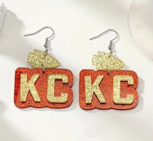 NEU Travis Kelce & KC Chiefs Ohrringe 🙂❤️ - Bild 1 von 1