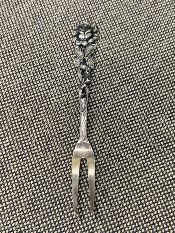 Vintage Antique 900 Silver Repousse Rose Flower Decorated Pickle / Olive Fork - Image 1 of 4