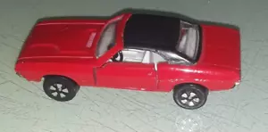 De colección playart fundido a presión DODGE CHALLENGER rojo blanco interior 5 radios - Imagen 1 de 5