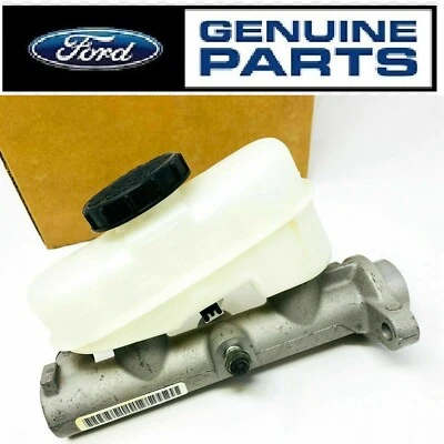 Ford Motorcraft Brake Master Cylinder W/O Traction CROWN VICTORIA 2001-2011 - Image 1 of 3
