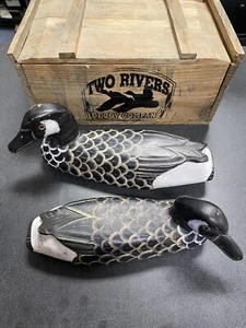 Vintage Two Rivers Duck Decoy 2 Ducks With Wooden Box - Picture 1 of 19