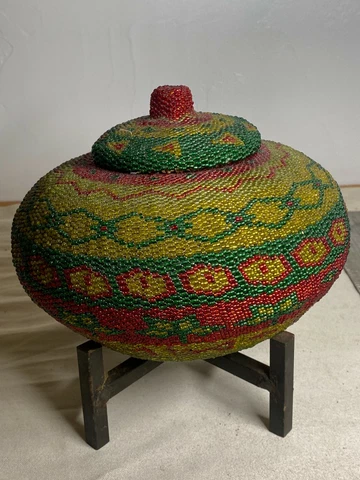 Hand Woven Glass Beaded Basket with Lid Indonesian with Stand  7" Cover