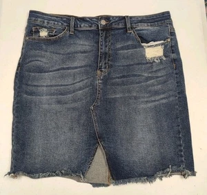 Judy Blue Women's Sz 2XL Jean Skirt Med Wash Denim Pencil Frayed - Picture 1 of 5
