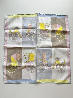 HERMÈS Petit Carré 42cm Bufanda Patrón Carro de Caballos Multicolor Foto 1 de 4