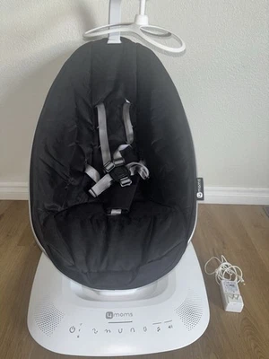 Columpio para bebé 4moms Mamaroo 2000908 con 5 movimientos únicos, Bluetooth Foto 1 de 3