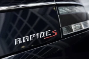 Aston Martin Rapide 'S' Insignia - Rojo - Imagen 1 de 2