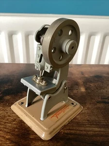 VINTAGE 50ER JAHRE FLEISCHMANN 224 PRESSE/LOCHER DAMPFMASCHINE ZUBEHÖR SELTEN - Bild 1 von 10