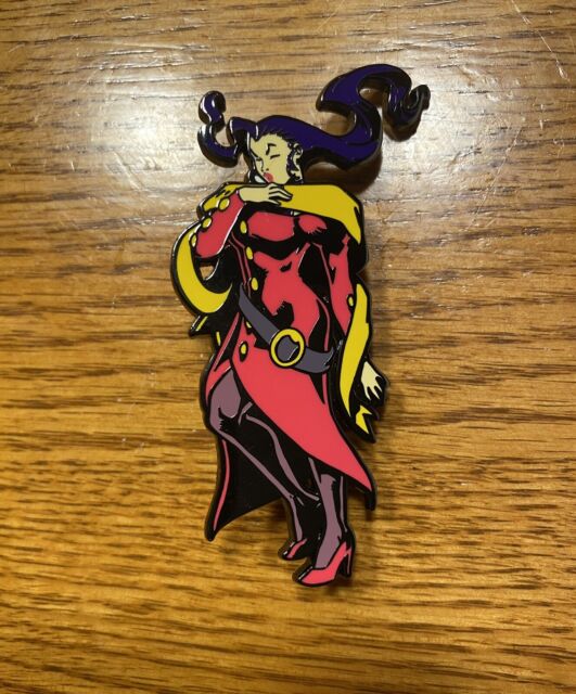 SDCC 2023 Exclusive STREET FIGHTER ALPHA 3 * CAMMY Winning Pose ENAMEL PIN  Udon 