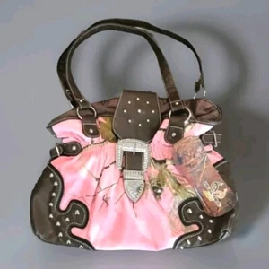 RealTree Mossy Oak Licensed Pink Camouflage Rhinestone Buckle Purse Handbag NWT - Picture 1 of 12