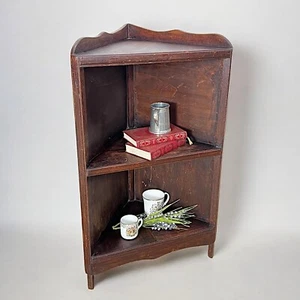 Angoliera antica rustica in legno mobile ad angolo libreria tavolino con ripiani - Foto 1 di 10