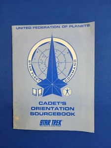 Libro de referencia de orientación de cadetes - juegos de rol de Star Trek - Imagen 1 de 2