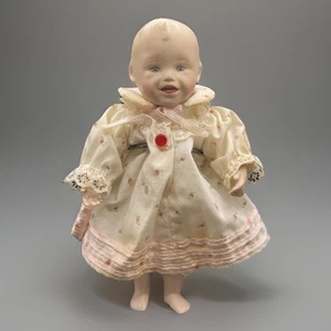 Muñeca de porcelana de colección Ashton Drake Yolanda Bello 6" Sarah Girl # - Imagen 1 de 12