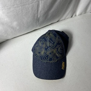 Ikon Pass Mütze mit verstellbarem Riemen - Bild 1 von 5