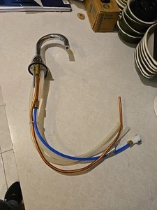 Grifo dispensador instantáneo de agua caliente InSinkErator H-HOT100C solamente, cromado - Imagen 1 de 5