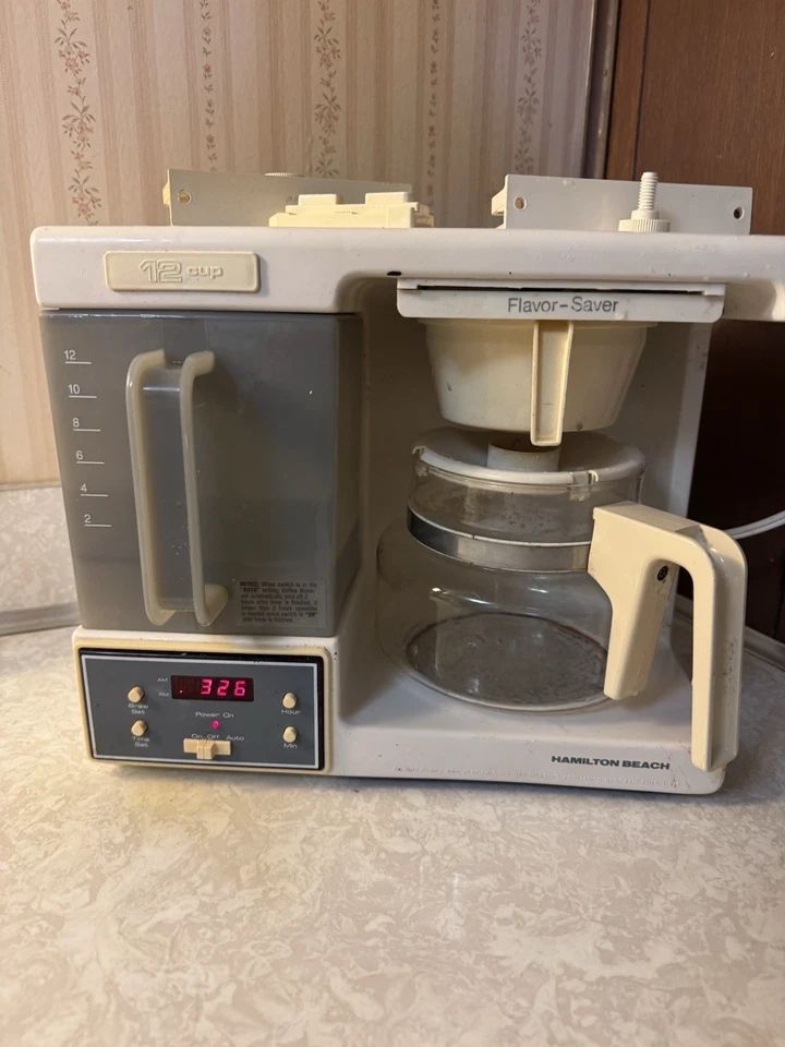 Vtg Hamilton Beach 12-Cup Space Saver Under Cabinet Coffee Maker Clock Timer - Image 1 of 4