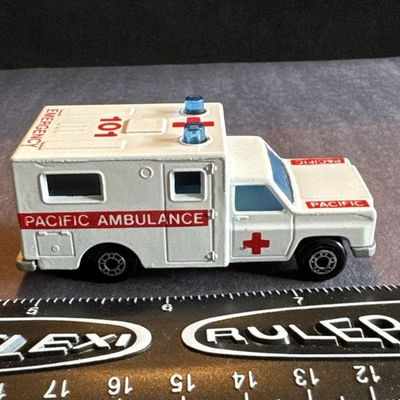 1977 Matchbox Lesney Pacific Ambulance #41 Red & White Emergency Vehicle - Image 1 of 4