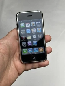 Apple iPhone 1st Generation - 16GB - Black (AT&T) - Fully Functional - iOS 3.1.3 - Photo 1 sur 10