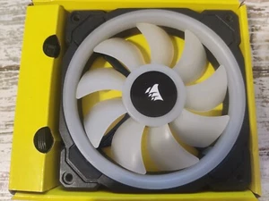 Corsair LL120 RGB 120mm Gehäuselüfter (CO-9050071-WW) - Bild 1 von 1