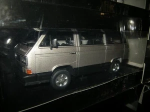 1:18 KK-Scale VW Bus T3 Multivan Magnum grau/grey 1987 in OVP - Picture 1 of 2