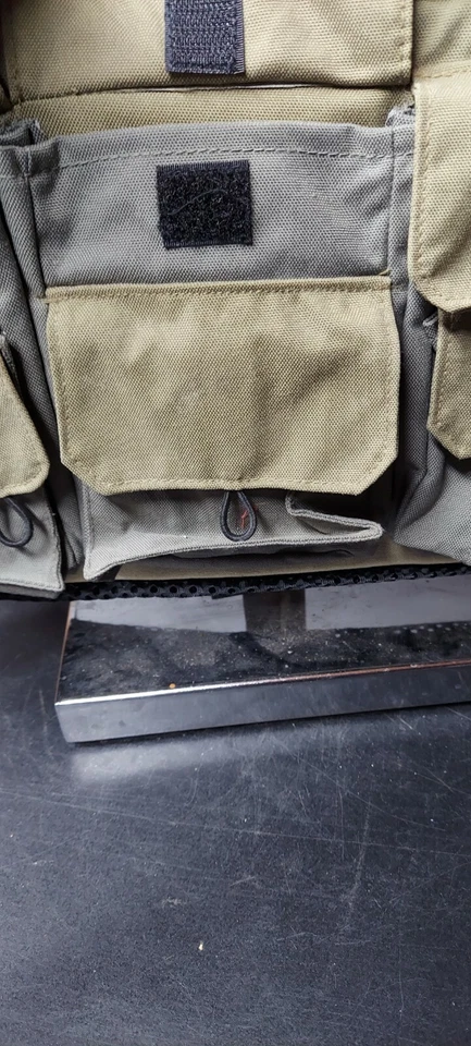 Field & Stream Tactical Fishing Vest- Size Large Zipper Front Multi Pockets - Image 1 of 4