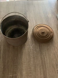 Antique Primitive Small Tin Berry Bucket Lunch Pail with Lid - Picture 1 of 12