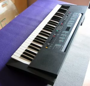 *READ* Yamaha PSR 300 Retro 61 Keys MIDI Arranger Keyboard FM Piano AWM Sound - Picture 1 of 12