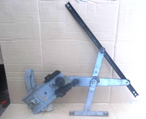 SUBARU PICKUP 284 1993 NEARSIDE PASSENGER SIDE MANUAL WINDOW REGULATOR - Picture 1 of 6