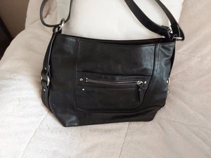 Neu ohne Etikett International Concepts I.N.C. Schwarze Handtasche Schultertasche Kunstleder - Bild 1 von 7