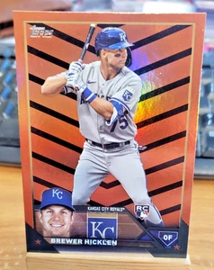 2023 Topps Update Orange and Black Foil Brewer Hicklen US37 Rookie Parallel - Bild 1 von 2