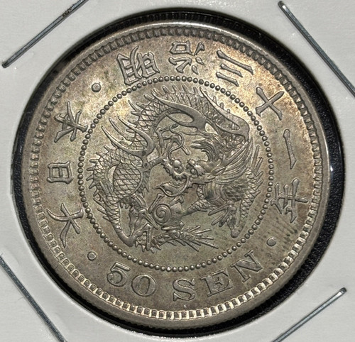 Foto 1 di 3