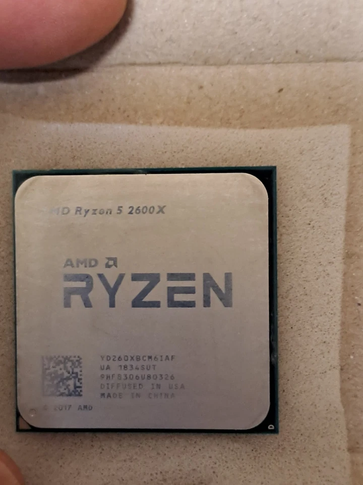 Processore CPU AMD Ryzen 5 2600X R5-2600X 3,6-4,2 GHz AM4 socket - Immagine 1 di 1