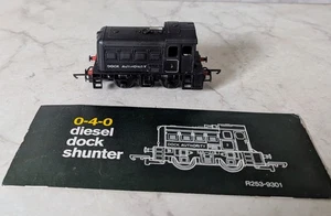 Triang Hornby Diesel Dock Authority Shunter Loco Train OO Gauge 0-4-0 R253 Black - Picture 1 of 11