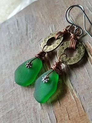 Pendientes Genuinos de Vidrio de Mar Aloha Hawaii Playa Informales Boho Verde Brillante Increíbles Foto 1 de 4