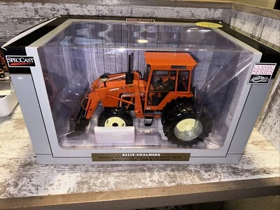 1/16 Allis-Chalmers 6070 Tractor With Duals And 460 Loader Lafayette Toy Show - Image 1 of 4