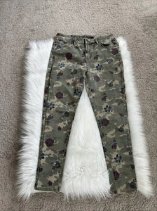 7 Seven Floral Camouflage Women’s Mid Rise Skinny Jeans Sz 12 Inseam 27” - Picture 1 of 7