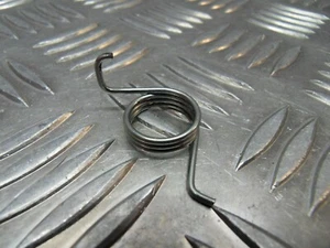 Genuine Kawasaki Z NINJA VERSYS Foot peg return spring (92145-0723) 2009 to 2023 - Picture 1 of 4