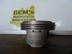 Yamaha YZF R1 4C8 Piston - Picture 1 of 4