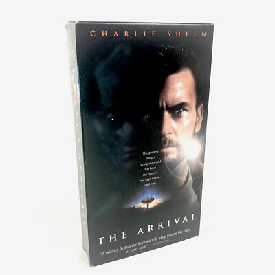 The Arrival VHS 1996 VHS Video Tape Movie - Charlie Sheen, Ron Silver, Teri Polo - Image 1 of 4