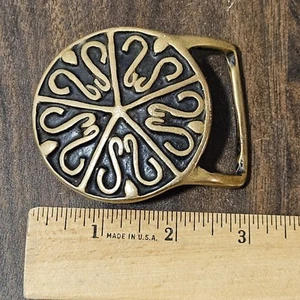 Hebilla de cinturón vintage de latón macizo "Sibylis" Tech Ether Guild rara - Imagen 1 de 6