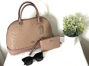 Coach Pink Patent Leather Top Handle Crossbody Bag Silver Tone Hardware Wristlet - Picture 1 of 22