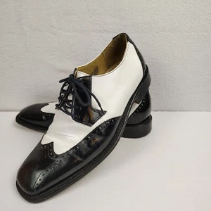 Scarpa elegante Stacy Adams Oxford a coda di rondine bicolore nero/bianco taglia 9,5 M - Foto 1 di 18