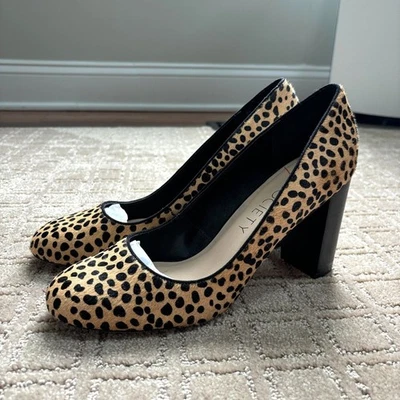 Zapatos de salón SOLE Society Giselle Cheetah 9,5 estampado animal apilados tacón bloque pelo de becerro Foto 1 de 4