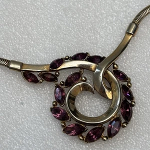 Vintage Crown TRIFARI Necklace Rhinestone Gold Tone Spiral Purple Pat Pend - Picture 1 of 5